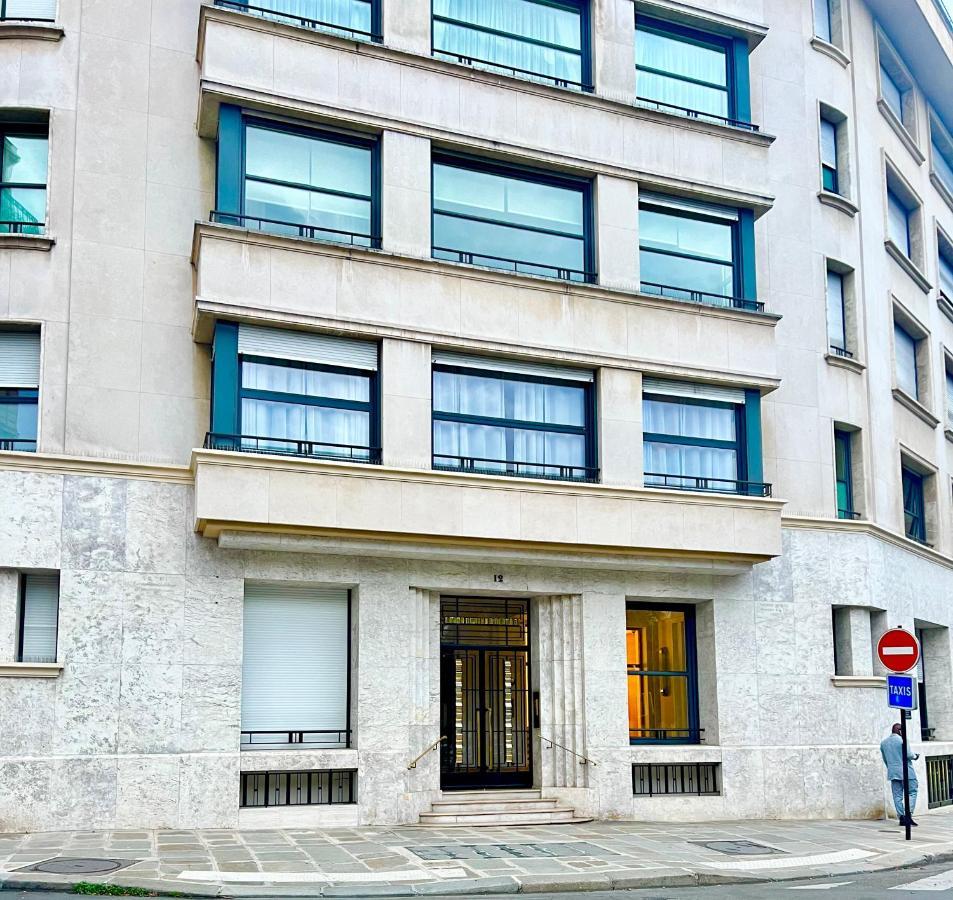 Appartamento Charme & Elegance - Les Champs-elysees Parigi